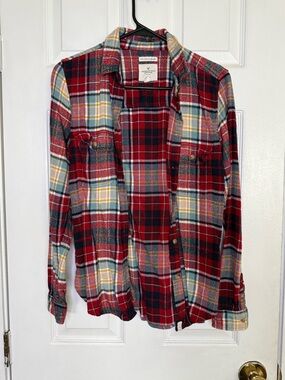 American Eagle Outfitters Red Multi Plaid Flannel Shirt